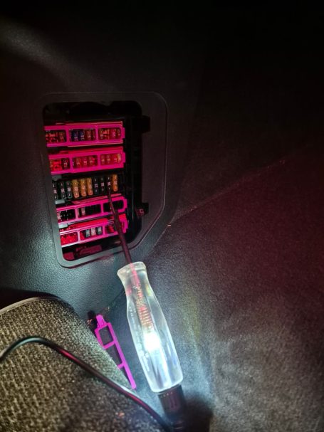 Vehicle fuse box being tested